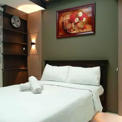Cozy Manila Condo Retreat with Shared Pool