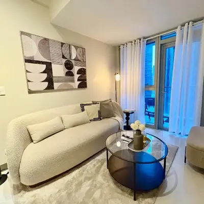 Luxury-Styled 2BR Uptown T2 Parksuites BGC
