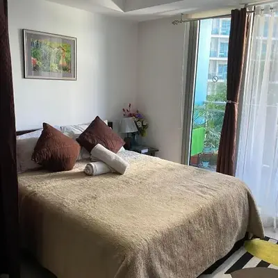 AFFORDABLE STAYCATION NEAR Airport
