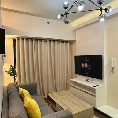 Spacious Makati Elite Air-2BR - Prime with City View