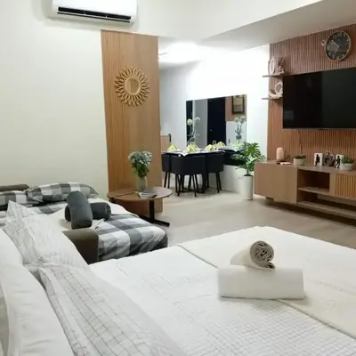 Klassi Executive Stay near NAIA