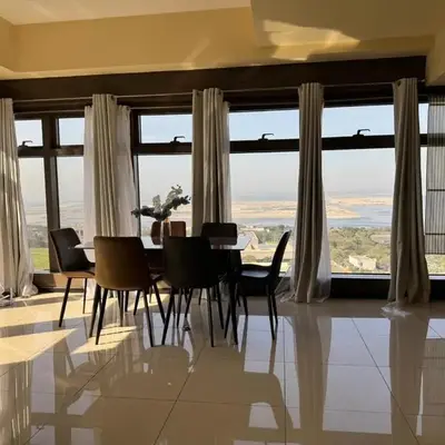The Grand Lower Penthouse 2 Bedrooms