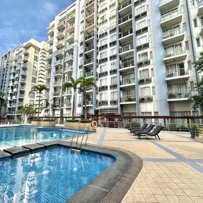 One Palm Tree Villas at Newport