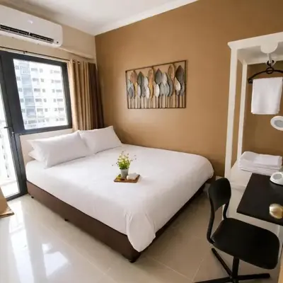 2 BR Fully Furnished Condo in Parañaque with Pool and Parking - Bloom Unit 1134