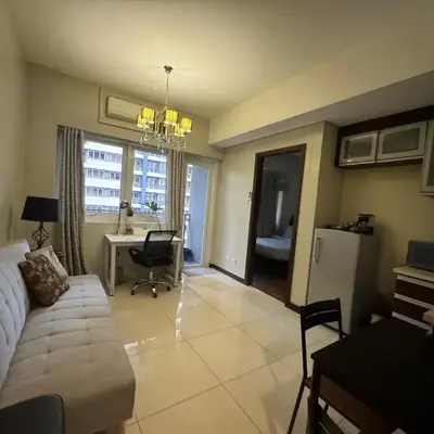 Luxury suite next to Shangrila and Westin Hotels