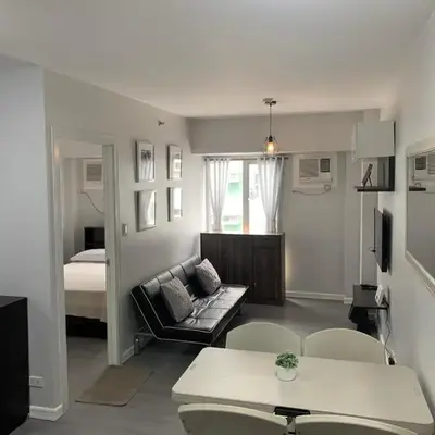 Cozy 1 Bedroom near Alabang Town Center and Molito with Wifi and Netflix