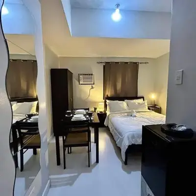 22-A Cozy condo in KL Mosaic Residences near Greenbelt with free WIFI