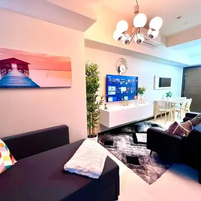 Daniella’s Modern & Cozy Suite in Uptown BGC
